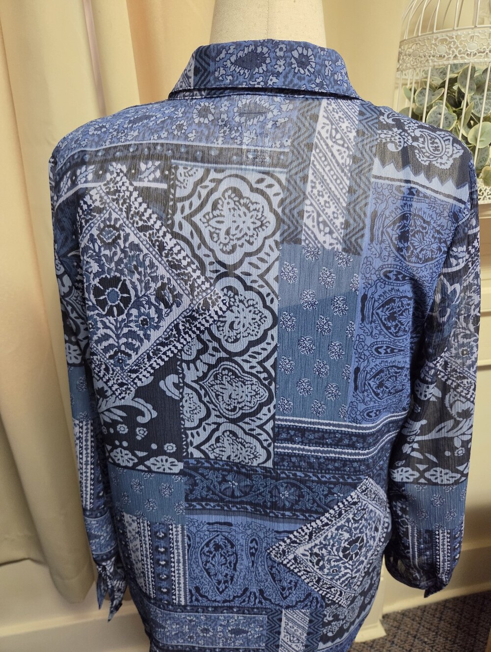 Coldwater Creek Blue Paisley Patchwork Button-Down Shirt Size Medium - Picture 5 of 9
